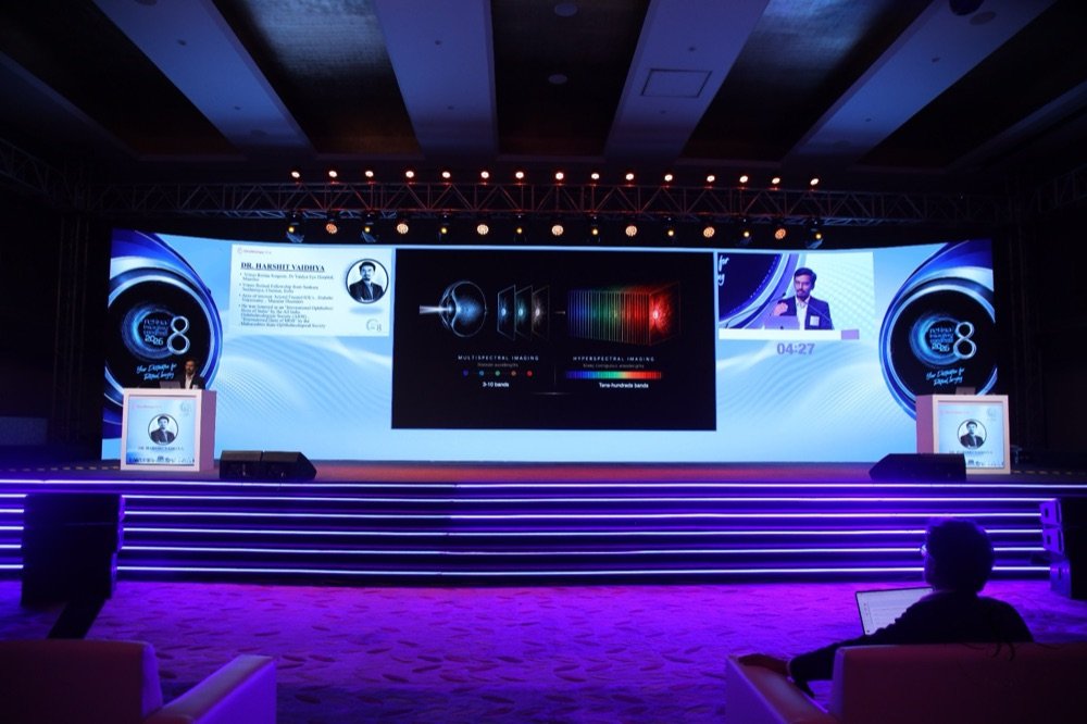 Dr. Harshit Vaidya presenting multispectral and hyperspectral imaging at Retina Imaging Congress 2026